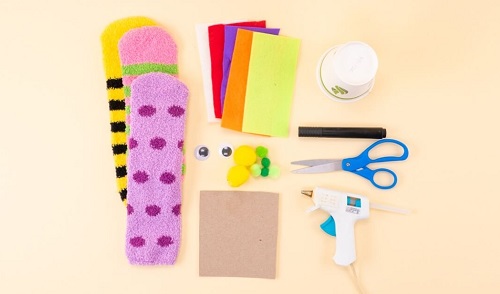 Make Puppets From Socks A