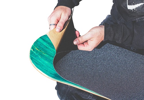 Put Grip Tape on Skateboard A